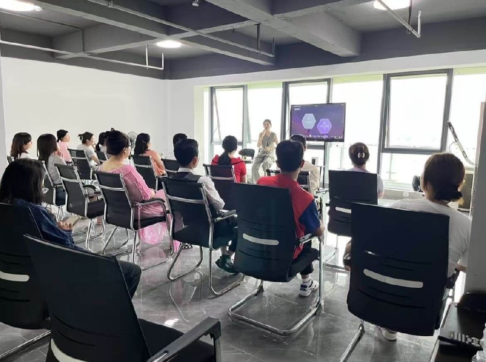 咨询师学员社会服务